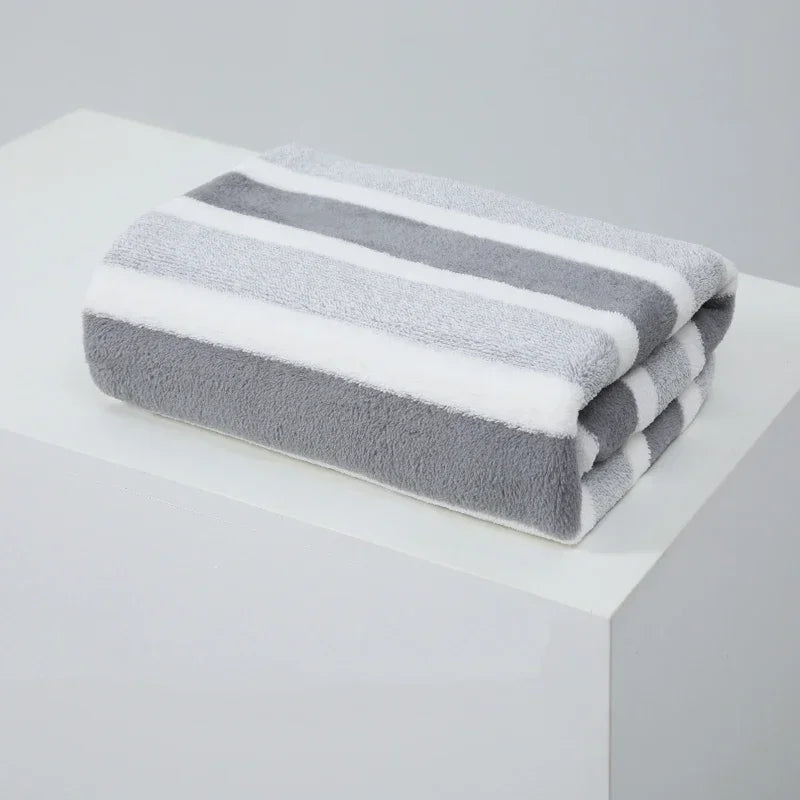 Towels : Soft and Comfortable BathTowels