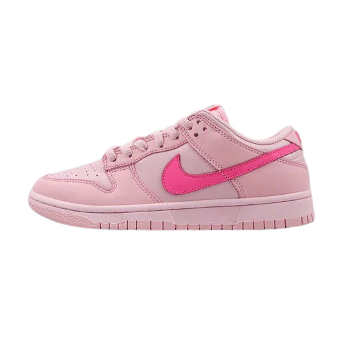 Nike Dunk Triple Pink